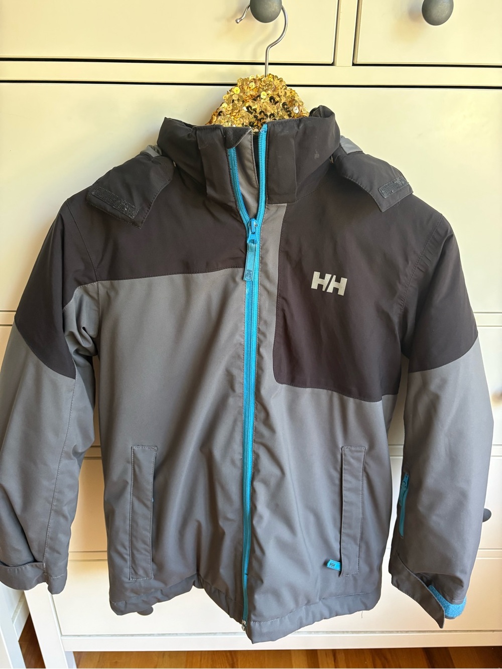 Helly Hansen Youth Boys Grey/Black Ski Jacket with Removeable Hood Sz 12